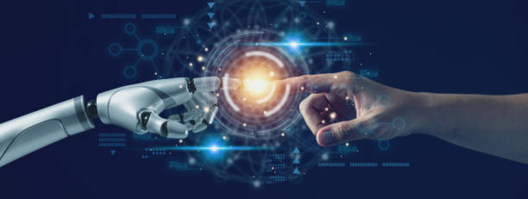 AI 計算架構的世代交替：算力不再是唯一核心，從CPU →GPU走向光互連時代